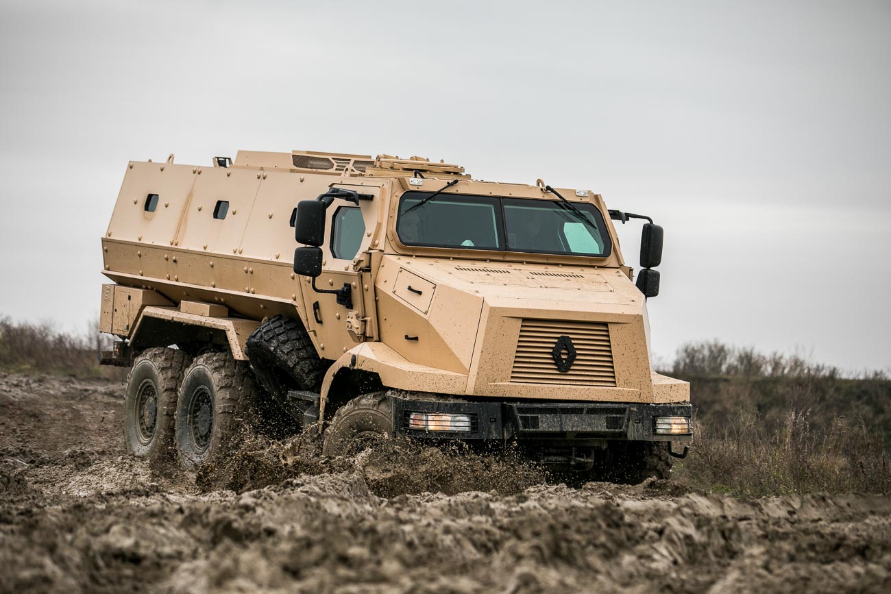 Renault-Truck-Defense_27